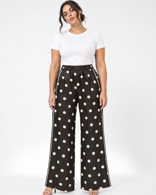 Pantaloni palazzo a pois con piping laterale a contrasto - indossato frontale