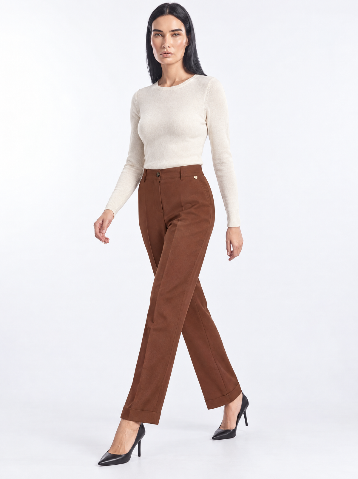 Pantalone a gamba dritta con risvolto sul fondo TABACCO - tre quarti
