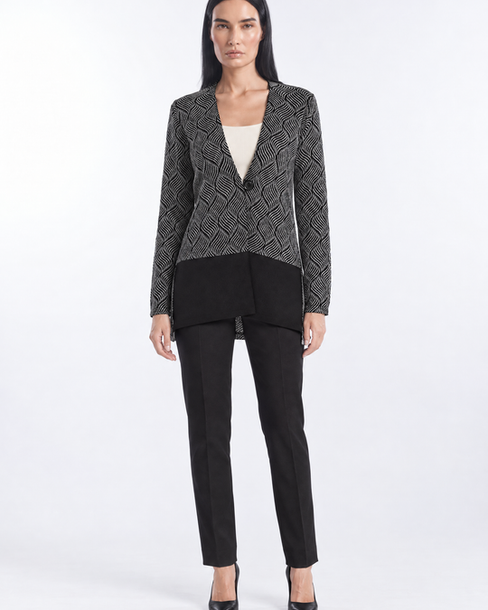 Cardigan monopetto in jacquard lurex NERO - indossato frontale