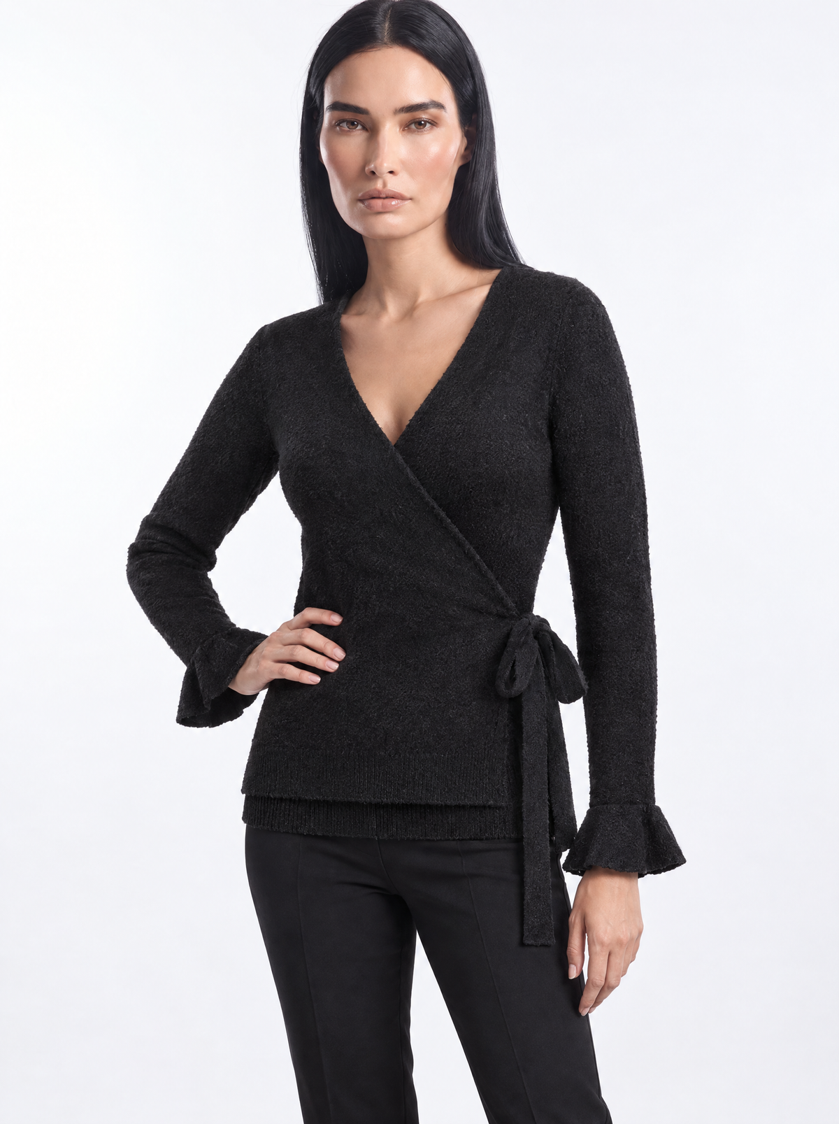 Maglia con incrocio laterale e polsi con volant NERO - tre quarti