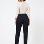 Pantaloni slim fit con vita elastica e dettaglio frontale di piega di stiro BLU - retro