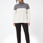 Maglia bicolor con trecce e collo removibile OFF WHITE - indossato frontale
