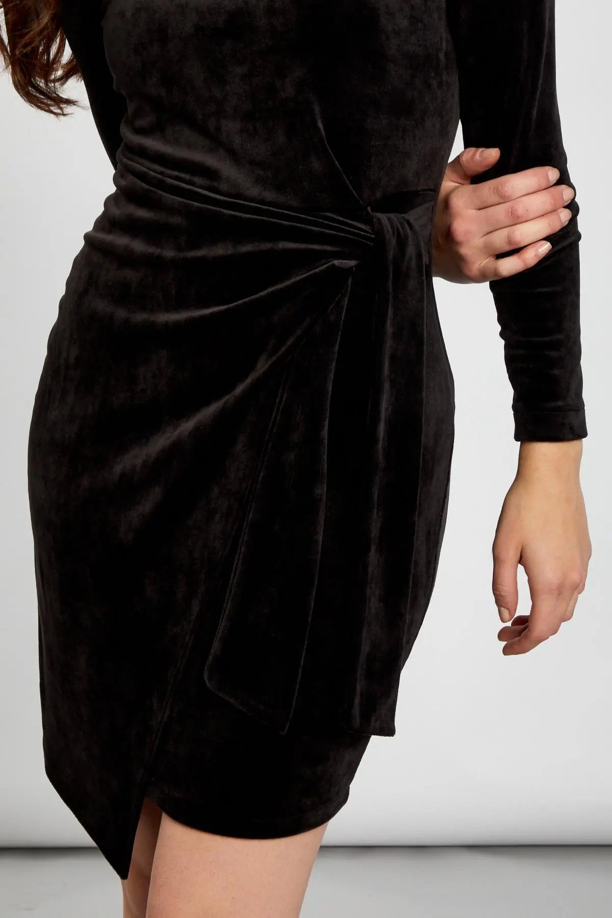 Abito in velluto NERO IRONICA