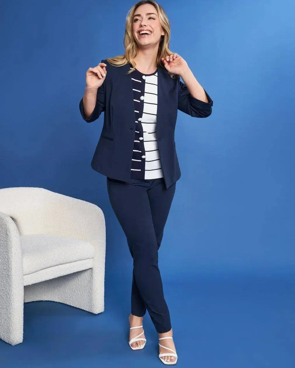 Blazer corto senza revers in jersey punto Milano elasticizzato di misto cotone BLU DORABELLA