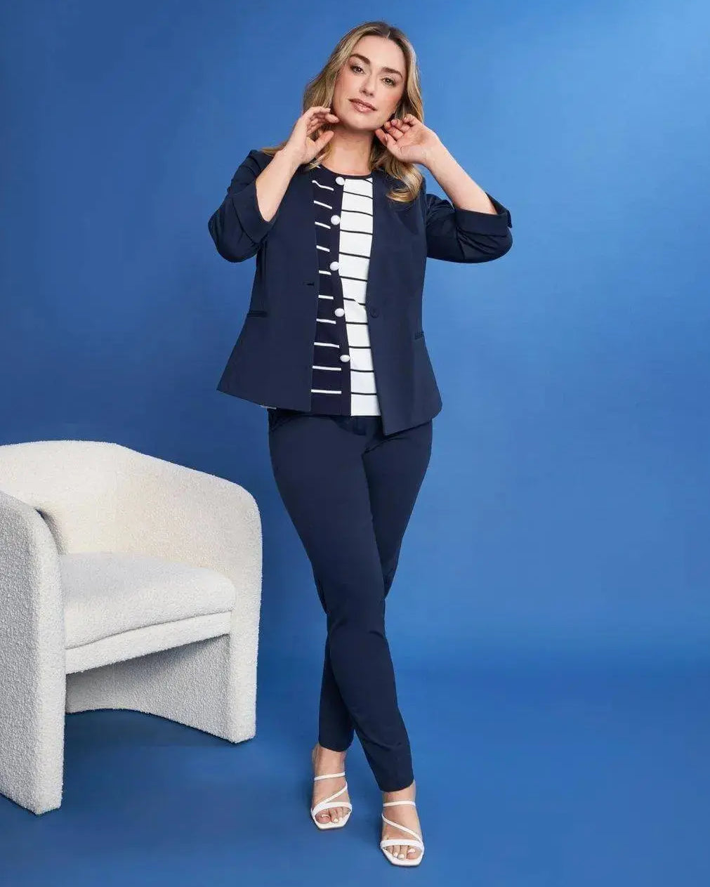 Blazer corto senza revers in jersey punto Milano elasticizzato di misto cotone BLU DORABELLA