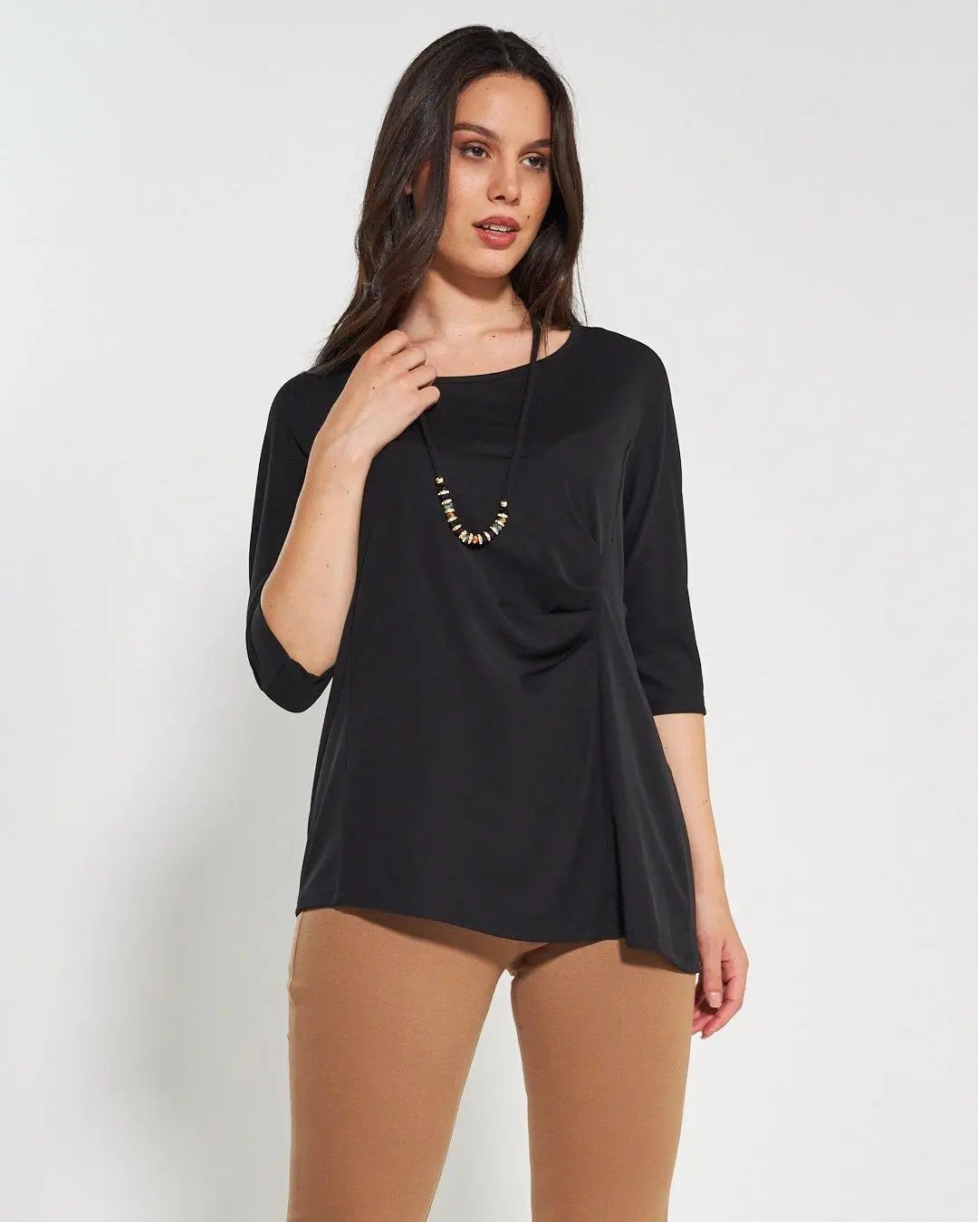 Blusa con collana NERO DORABELLA