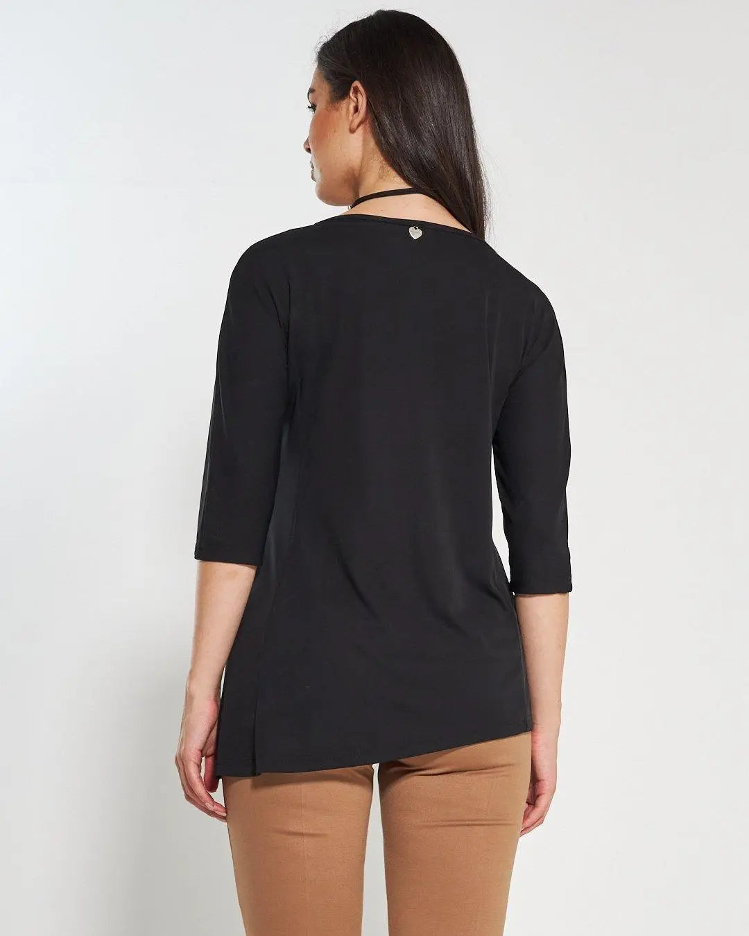 Blusa con collana NERO DORABELLA