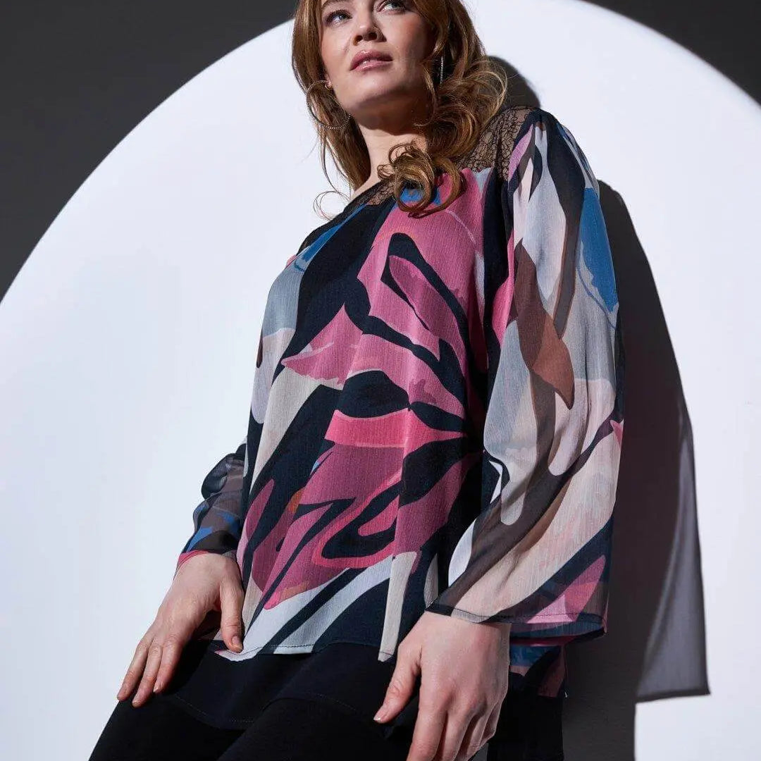 Blusa in georgette fantasia fiore con carré in pizzo NERO DORABELLA PIU' 49