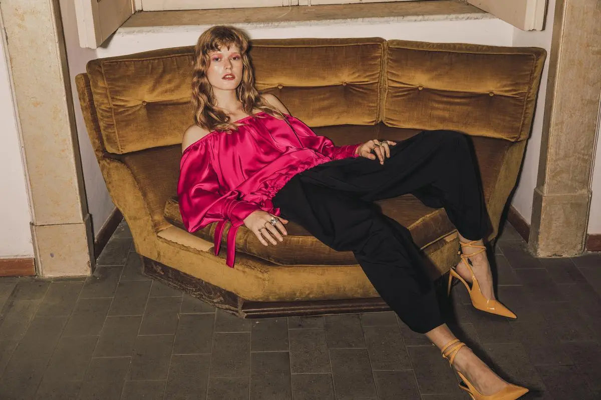 Blusa shiffer con fiocchi FUXIA IRONICA