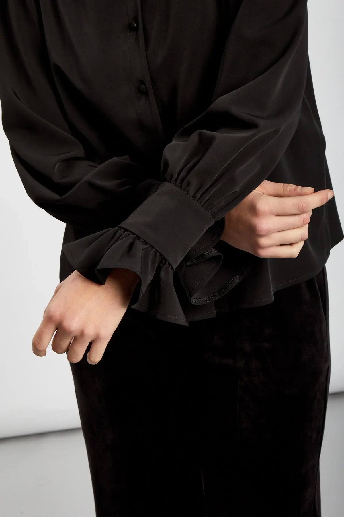 Camicia colletto piatto NERO IRONICA