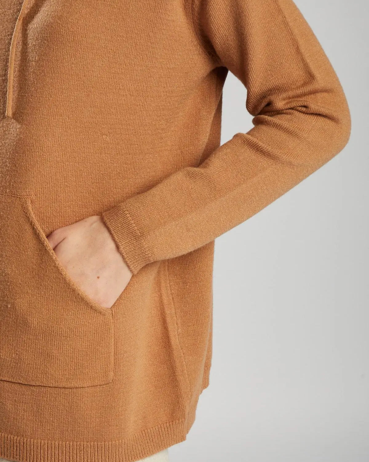 Felpa con cappuccio in maglia CAMMELLO IRONICA