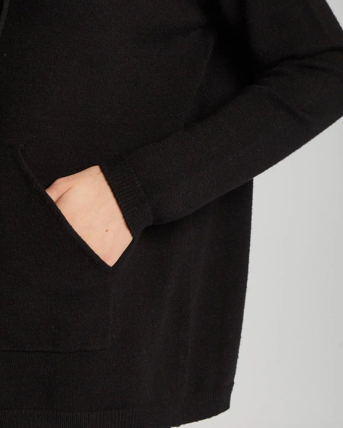 Felpa con cappuccio in maglia NERO IRONICA