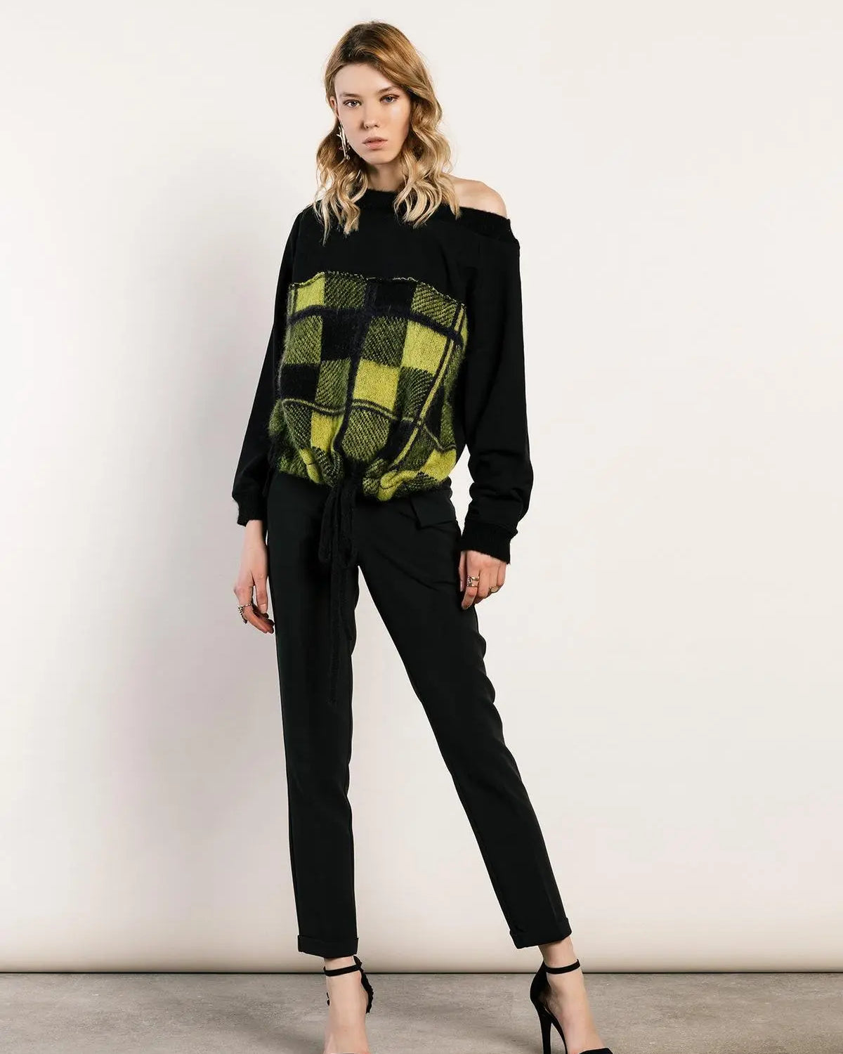 Felpa con laccio NERO-VERDE IRONICA XL