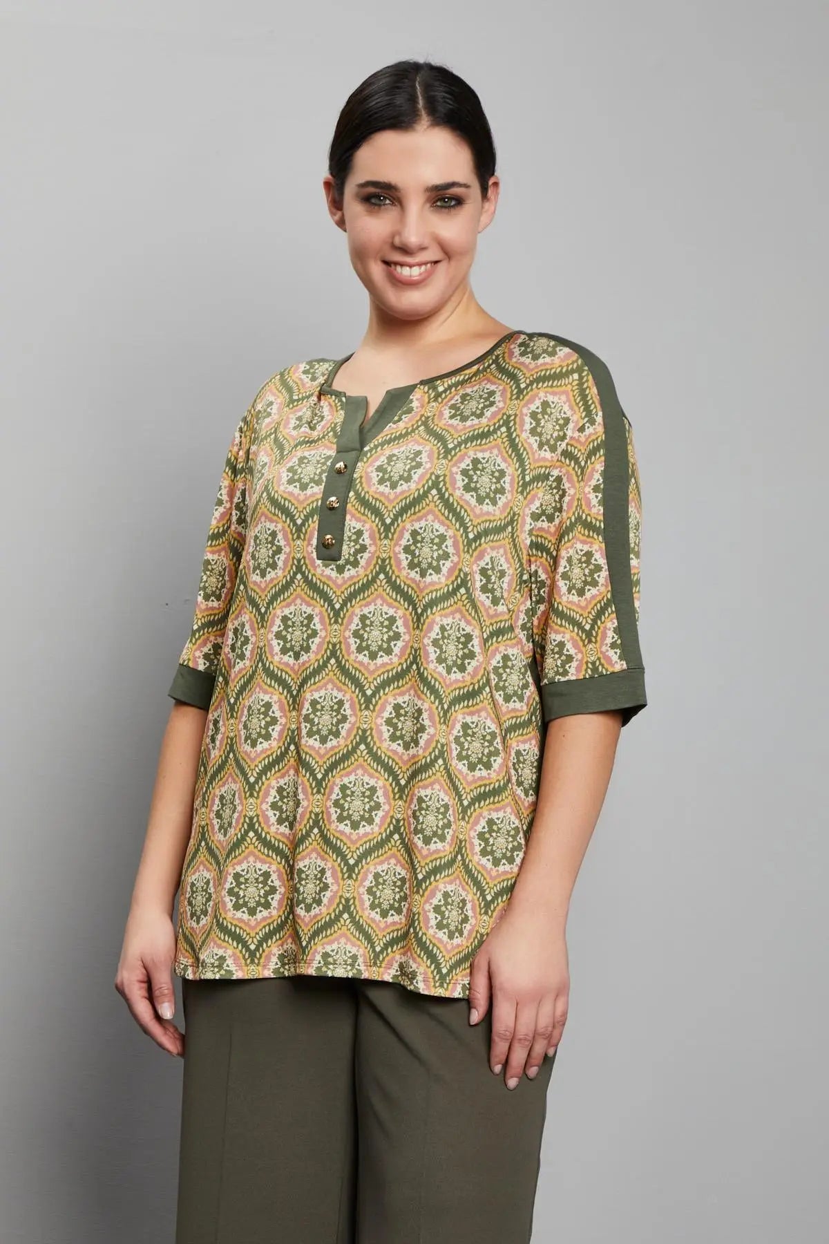 MAGLIA CON BOTTONI VERDE MILITARE DORABELLA PIU' 55