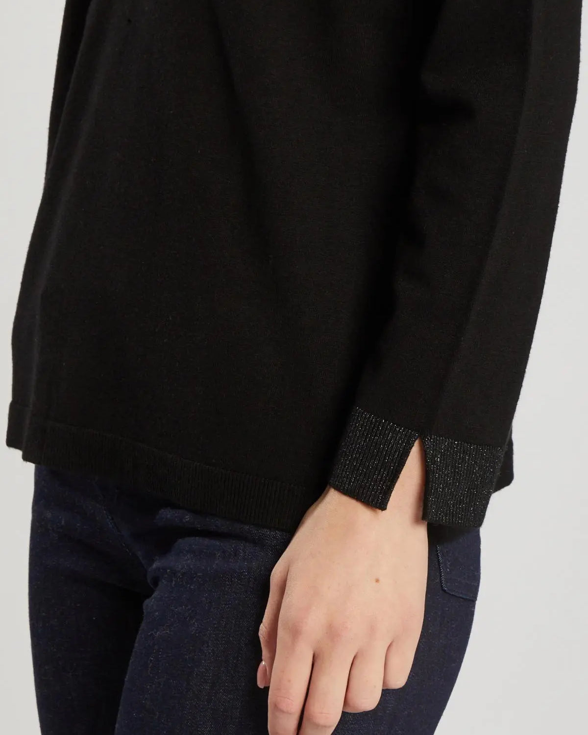 Maglia con scollo a V in lurex NERO IRONICA