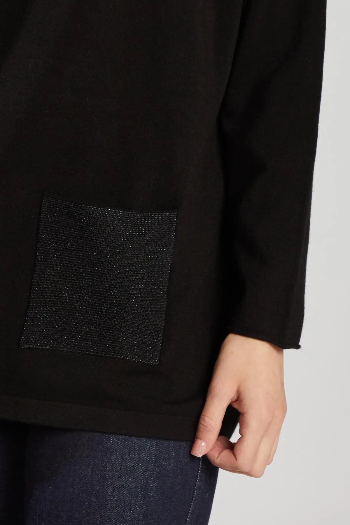 Maglia con tasca frontale NERO IRONICA