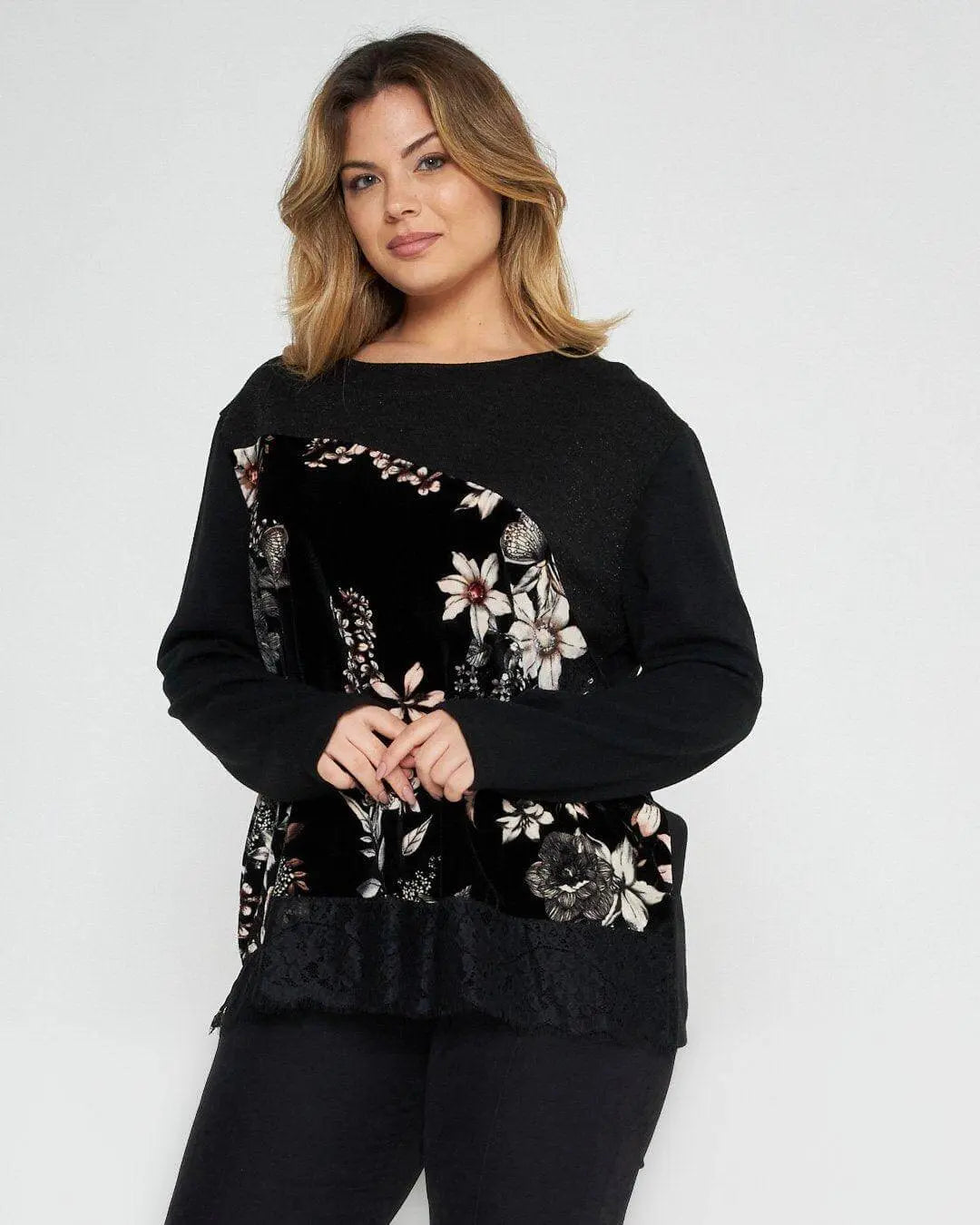 Maglia in fantasia con pizzo NERO DORABELLA PIU' 55