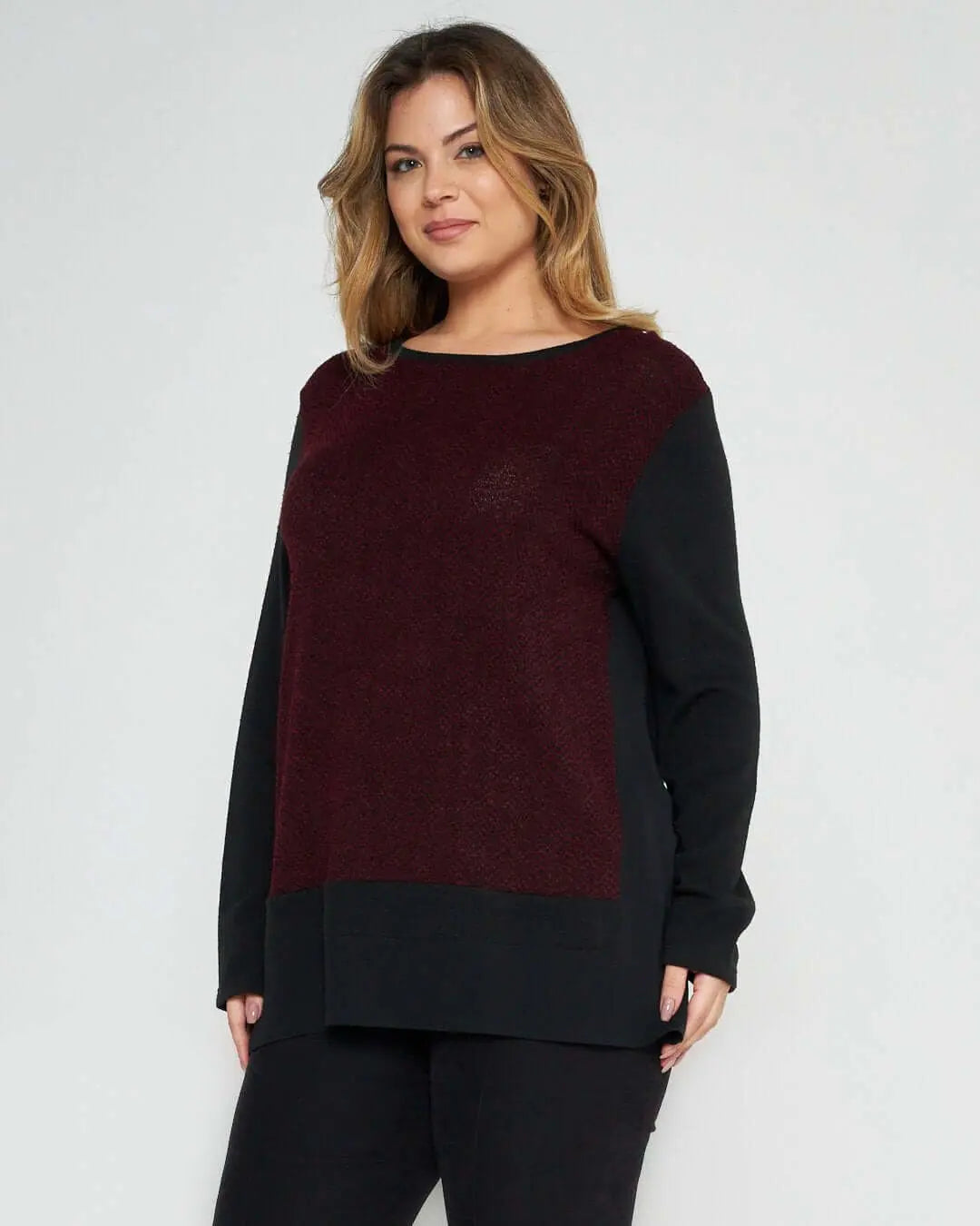 Maglia in fantasia geometrica NERO-BORDEAUX DORABELLA XXL