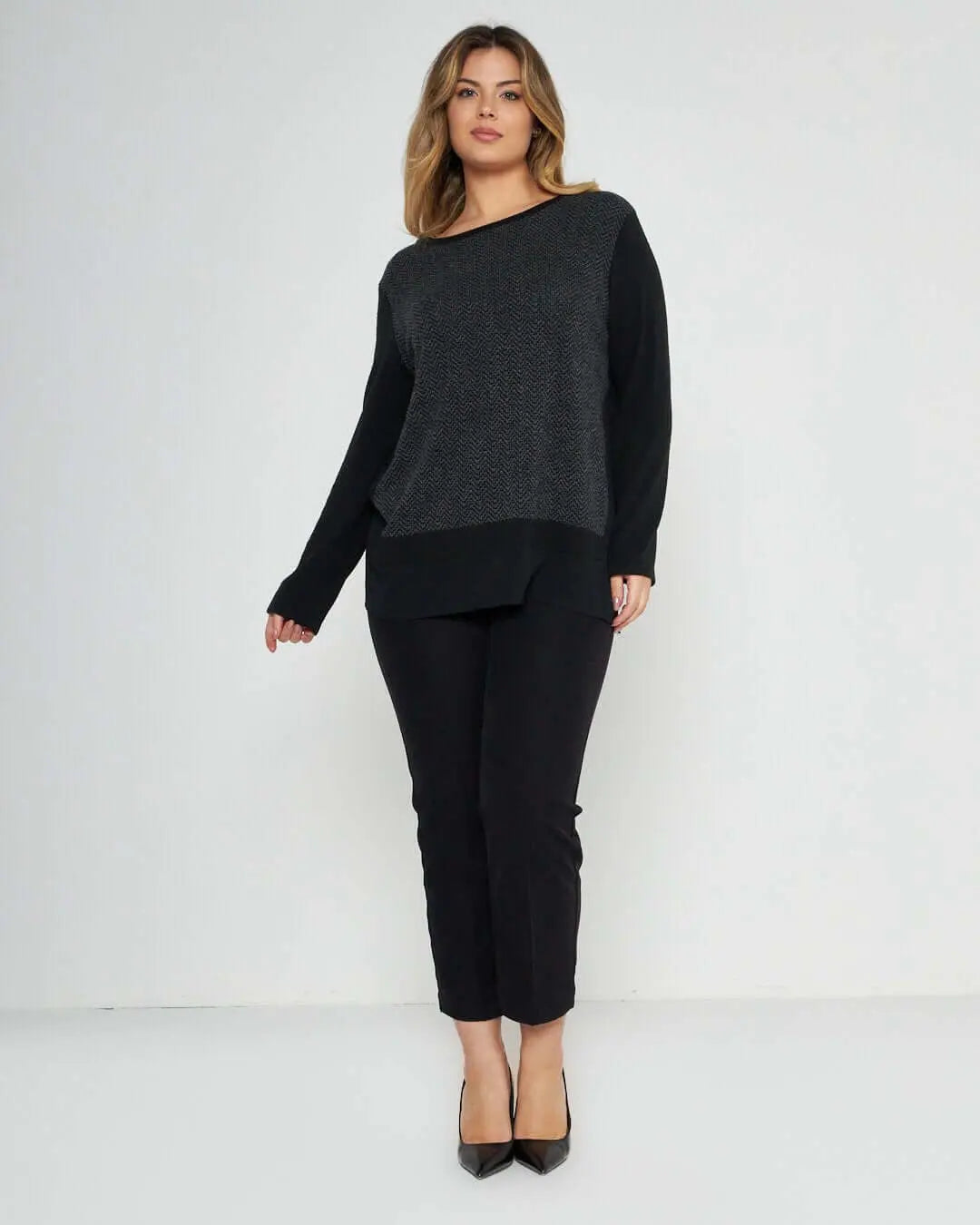 Maglia in fantasia geometrica NERO-GRIGIO DORABELLA