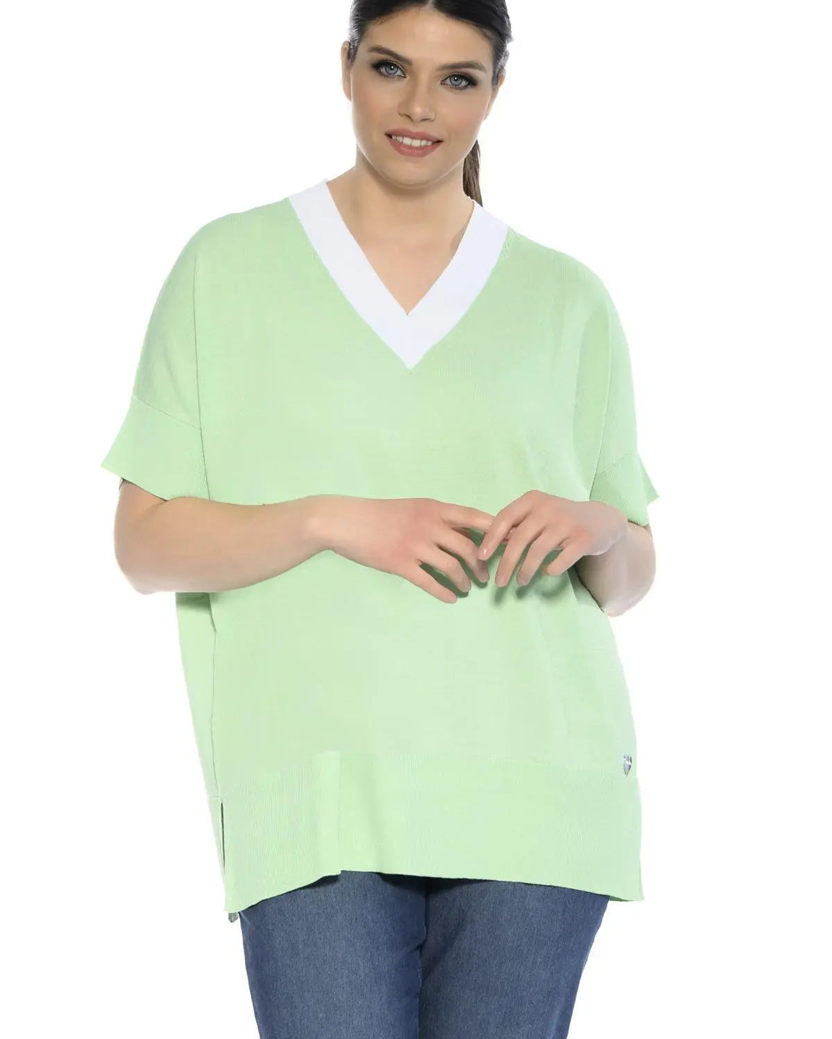 Maglia in viscosa con scollo V MENTA DORABELLA CURVY