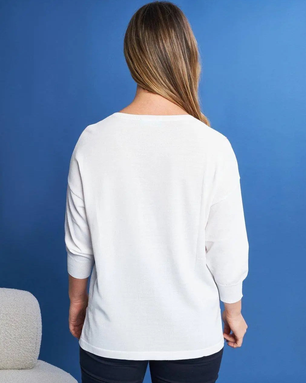 Maglia scollo a barca in filato di misto viscosa con borchie BIANCO DORABELLA