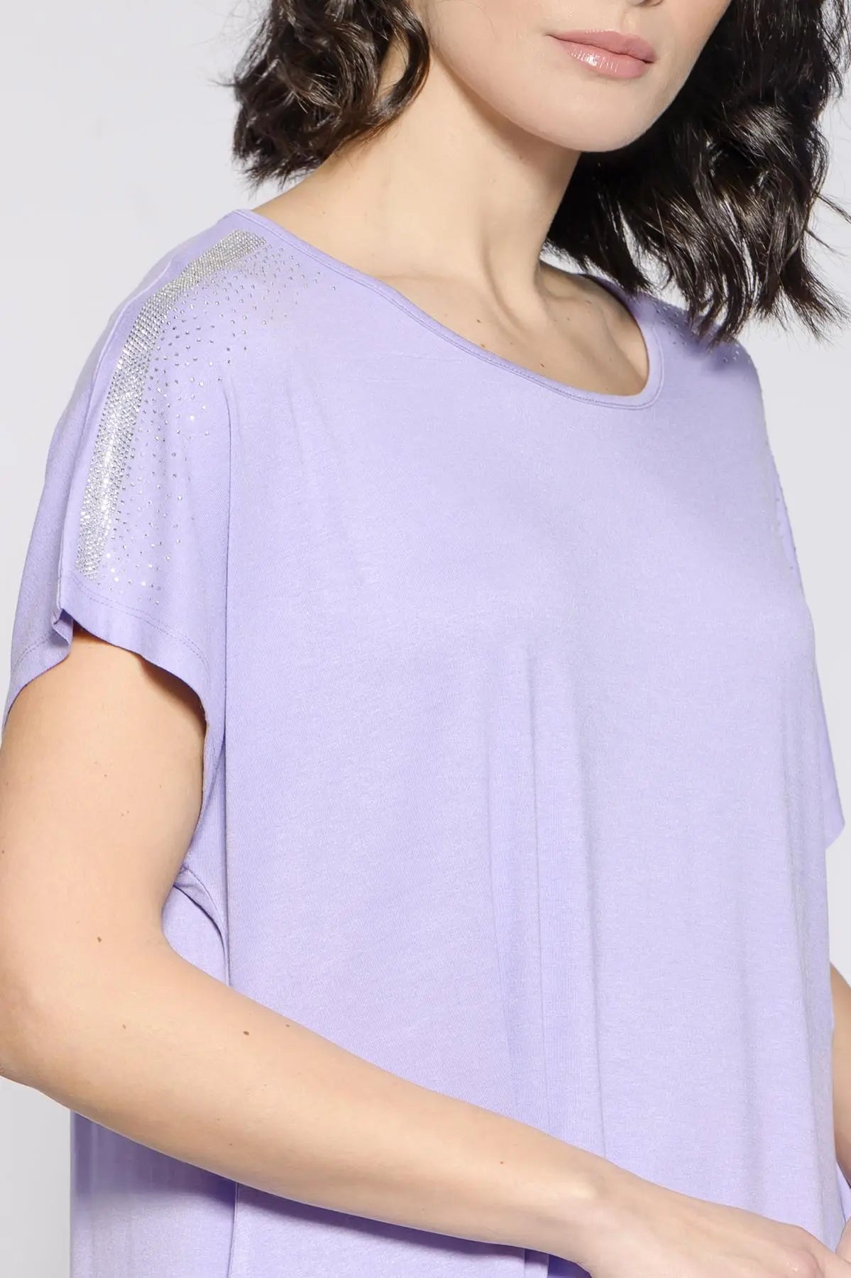 Maglia taglio ad A e strass LILLA DORABELLA