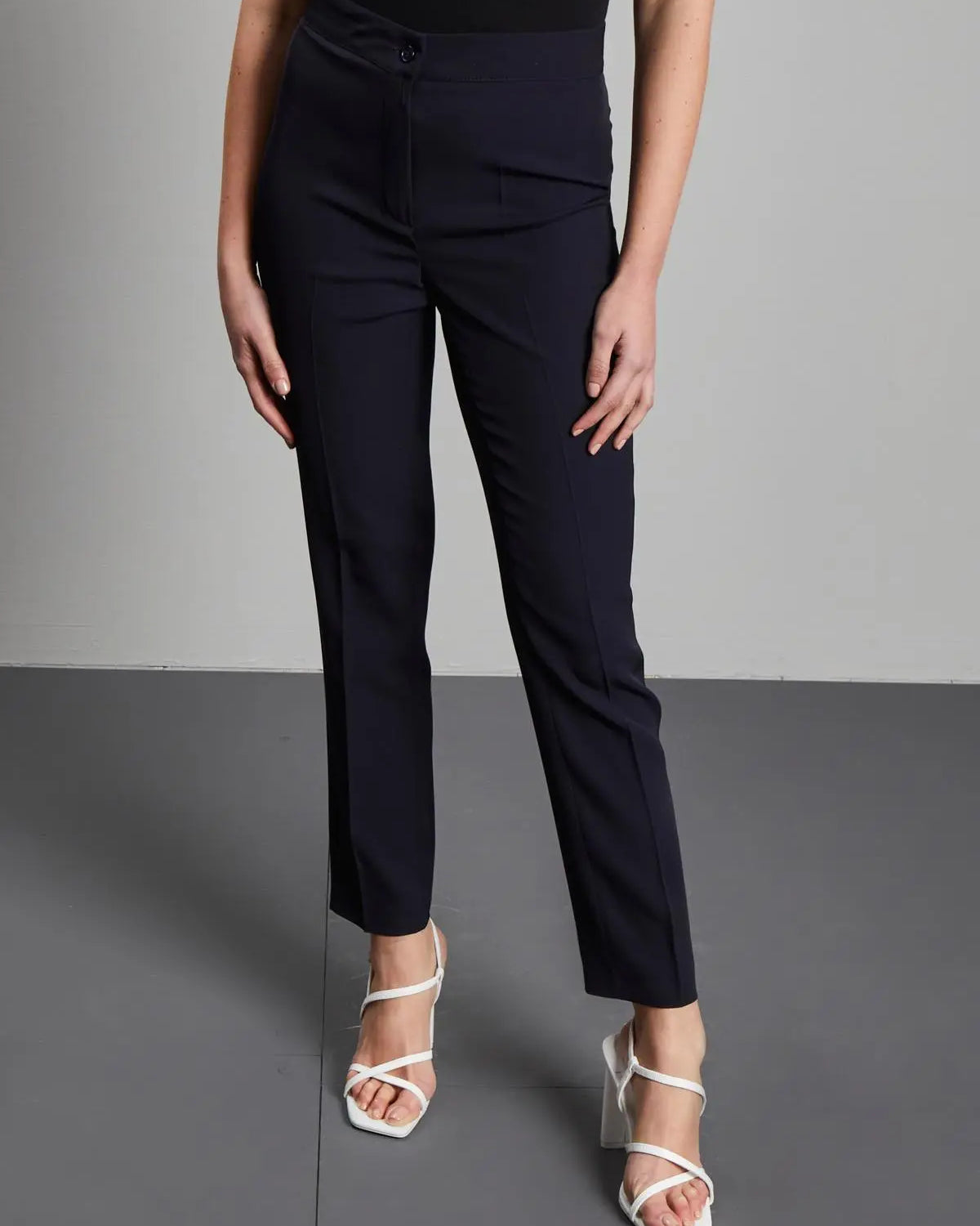 PANTALONE BASIC NERO DORABELLA 54