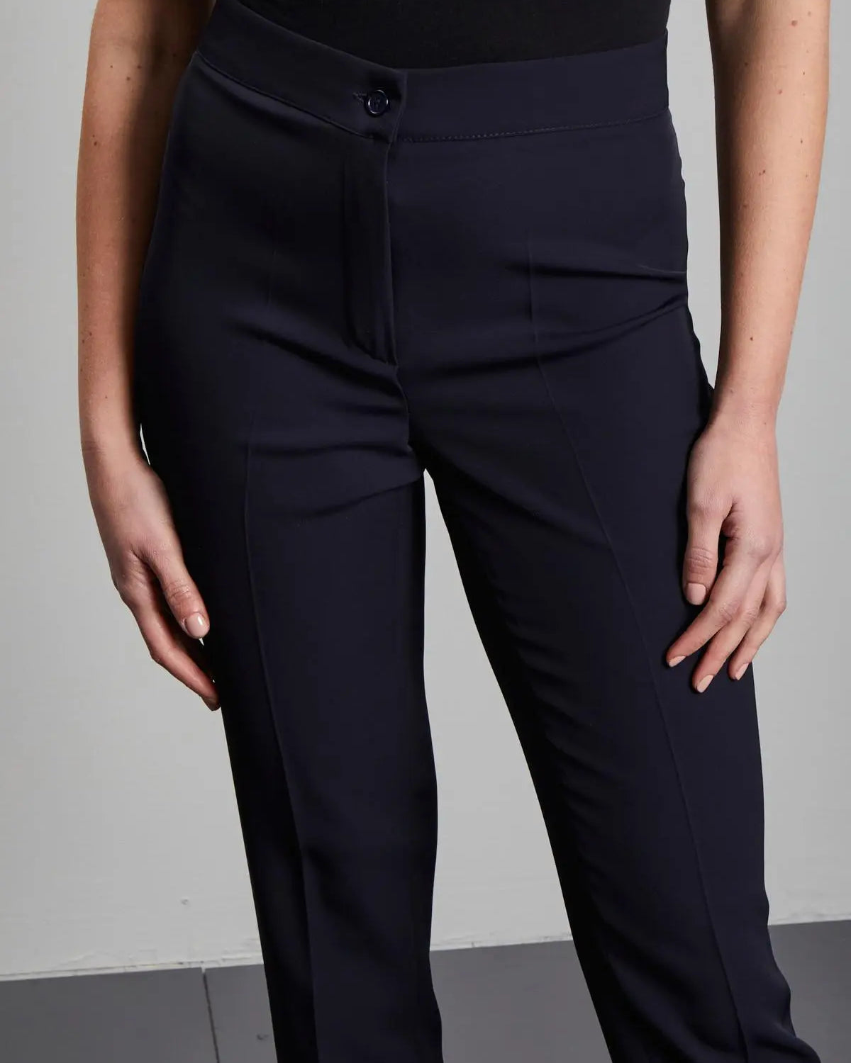 PANTALONE BASIC NERO DORABELLA