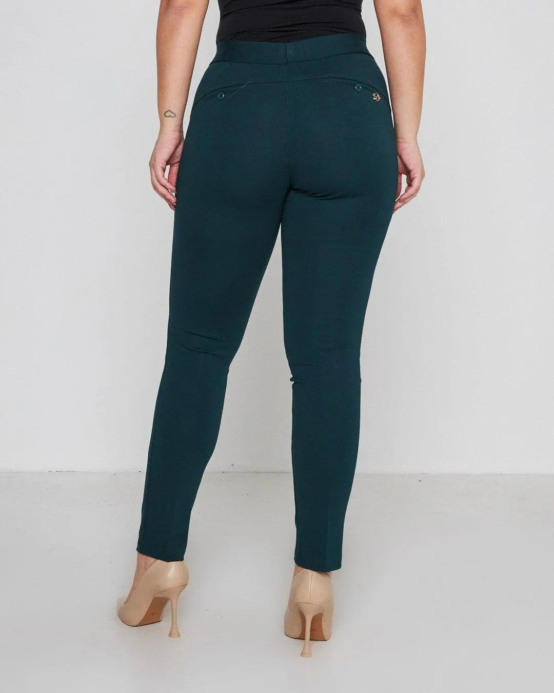Pantalone slim viscosa con carré posteriore VERDE DORABELLA