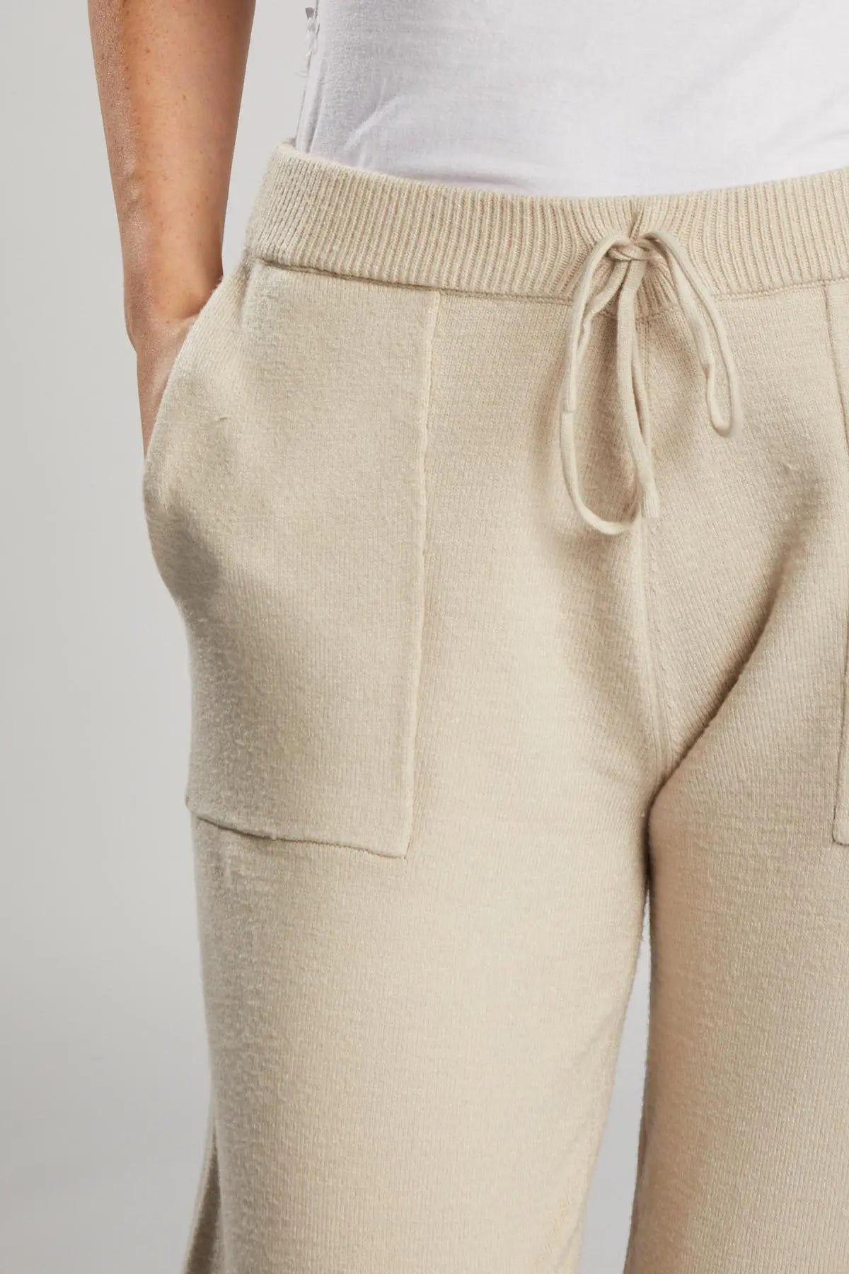 Pantaloni dritti in maglia BEIGE IRONICA