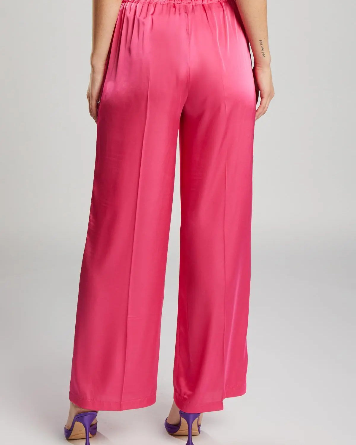 Pantaloni satinati con tasche ROSA IRONICA