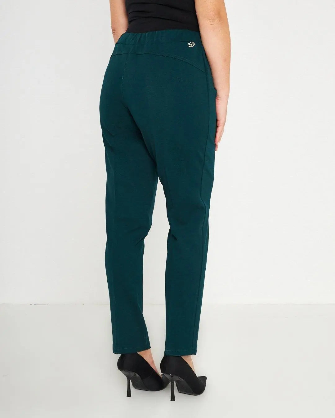 Pantaloni slim fit con vita elastica e dettaglio frontale di piega di stiro VERDE DORABELLA PIU'