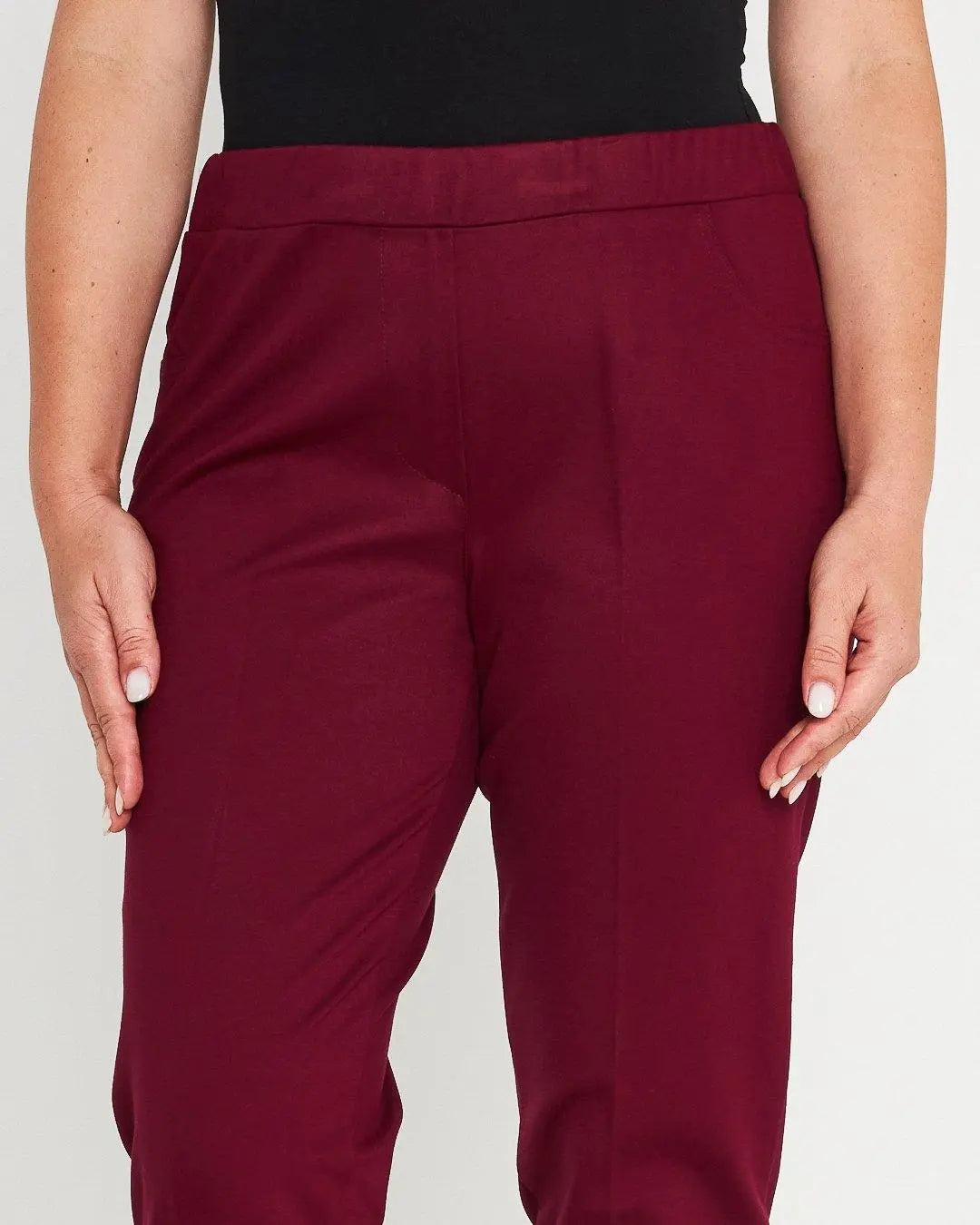 Pantaloni slim fit con vita elastica e dettaglio frontale di piega di stiro VINO DORABELLA PIU'