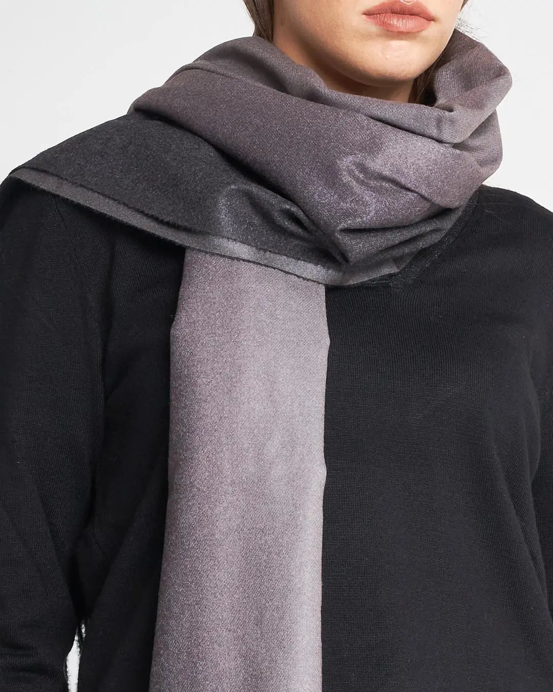 Pashmina sfumata NERO DORABELLA