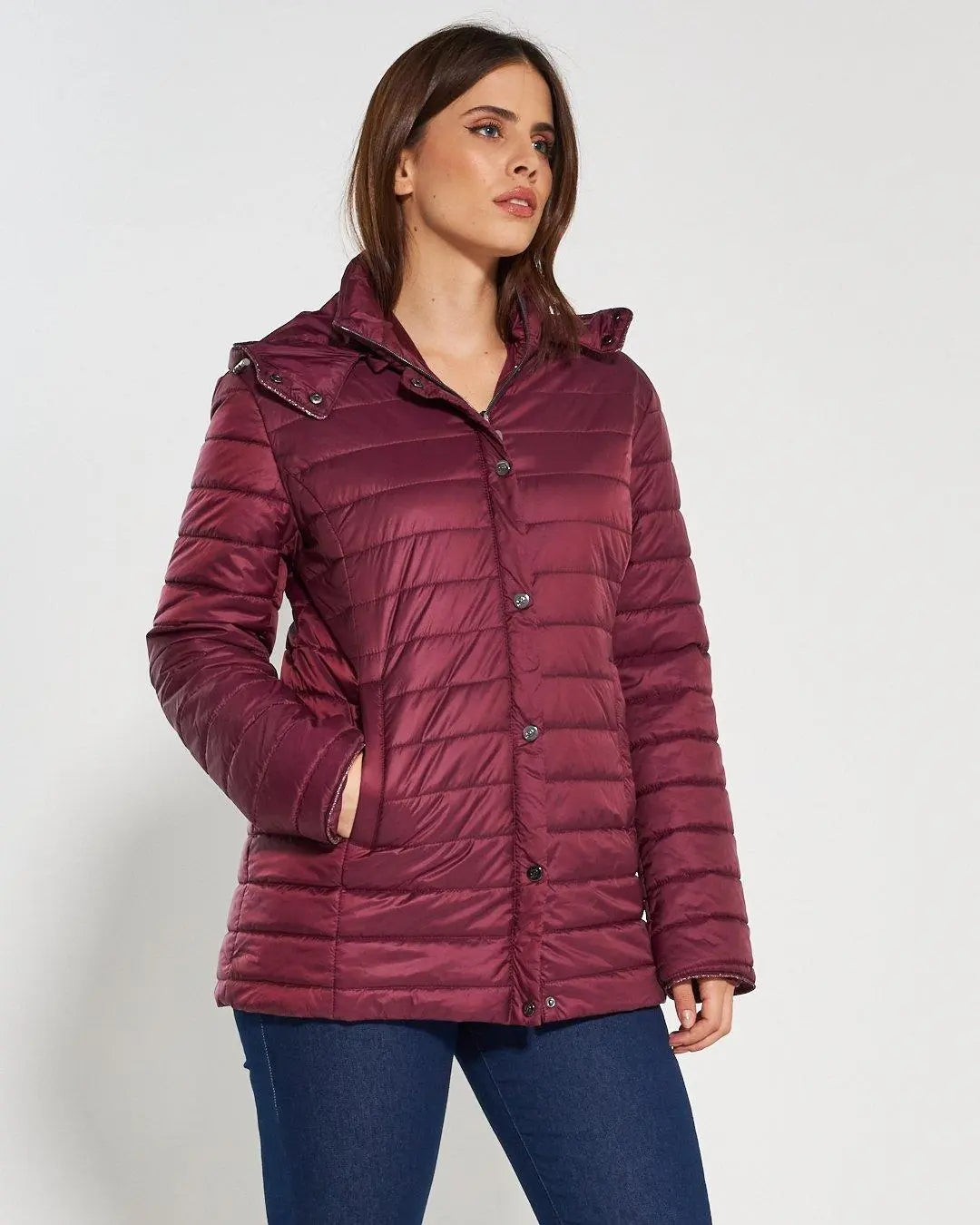 Piumino leggero in nylon trapuntato con cappuccio AMARENA DORABELLA EASY