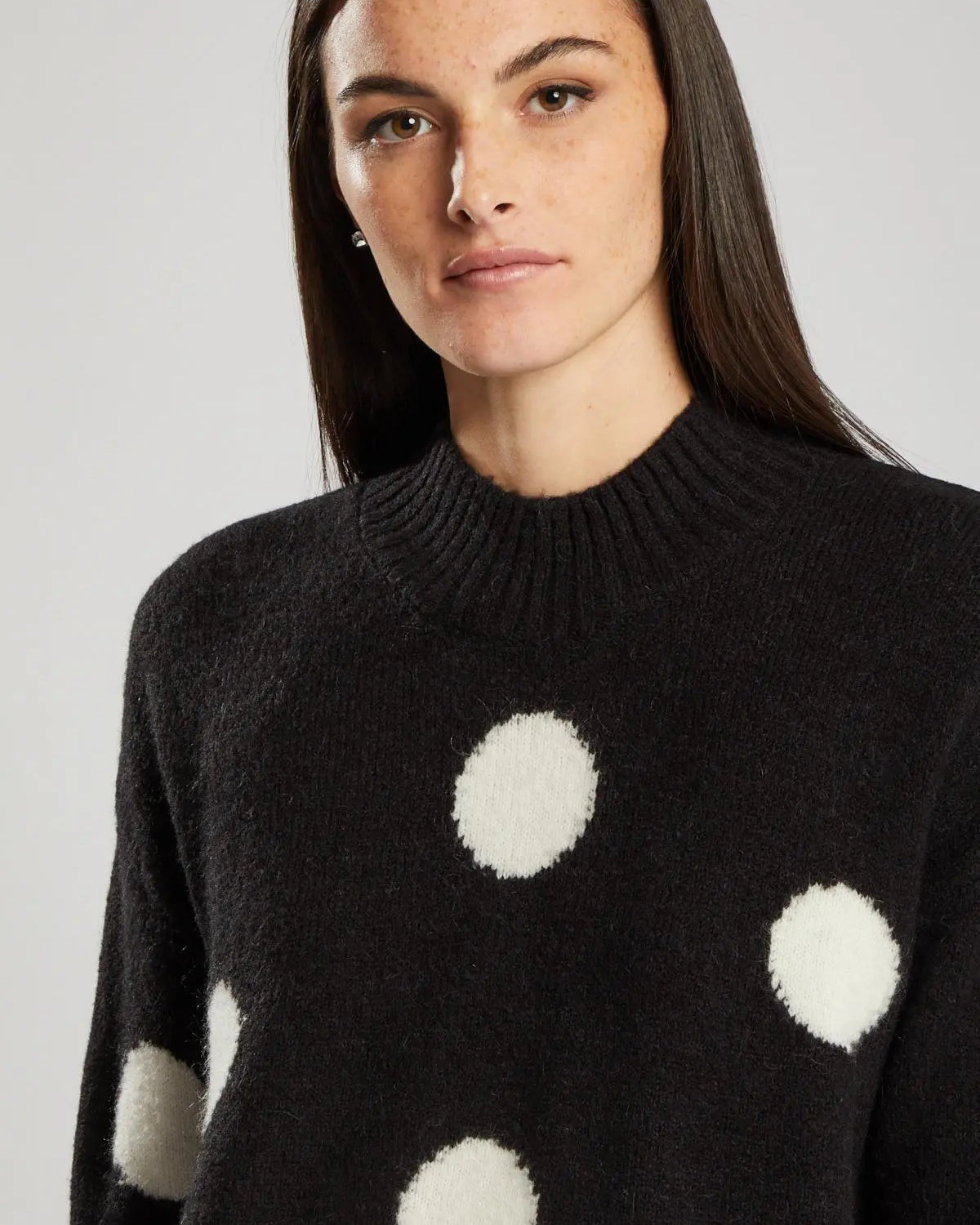 Pullover in maglia a pois misto lana NERO IRONICA