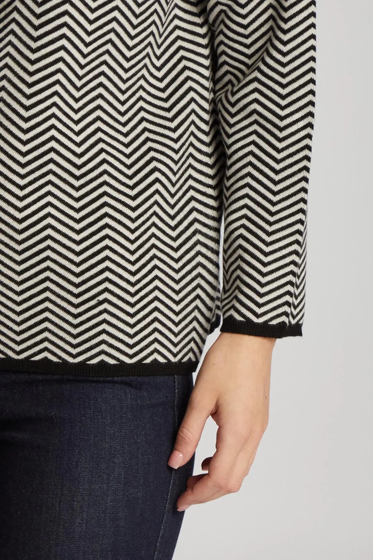 Pullover in maglia con stampa geometrica NERO IRONICA