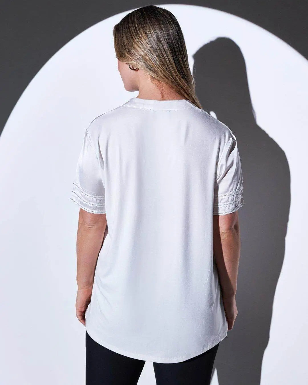 T-shirt combinata modello kaftano in raso e in jersey con dettaglio micro catena BIANCO DORABELLA