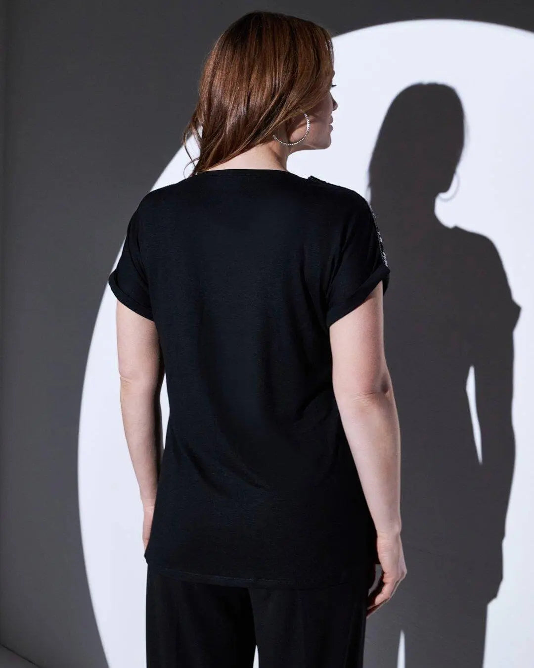 T-shirt kimono in jersey di viscosa elasticizzata con paillettes sulle spalle BLACK DORABELLA PIU'