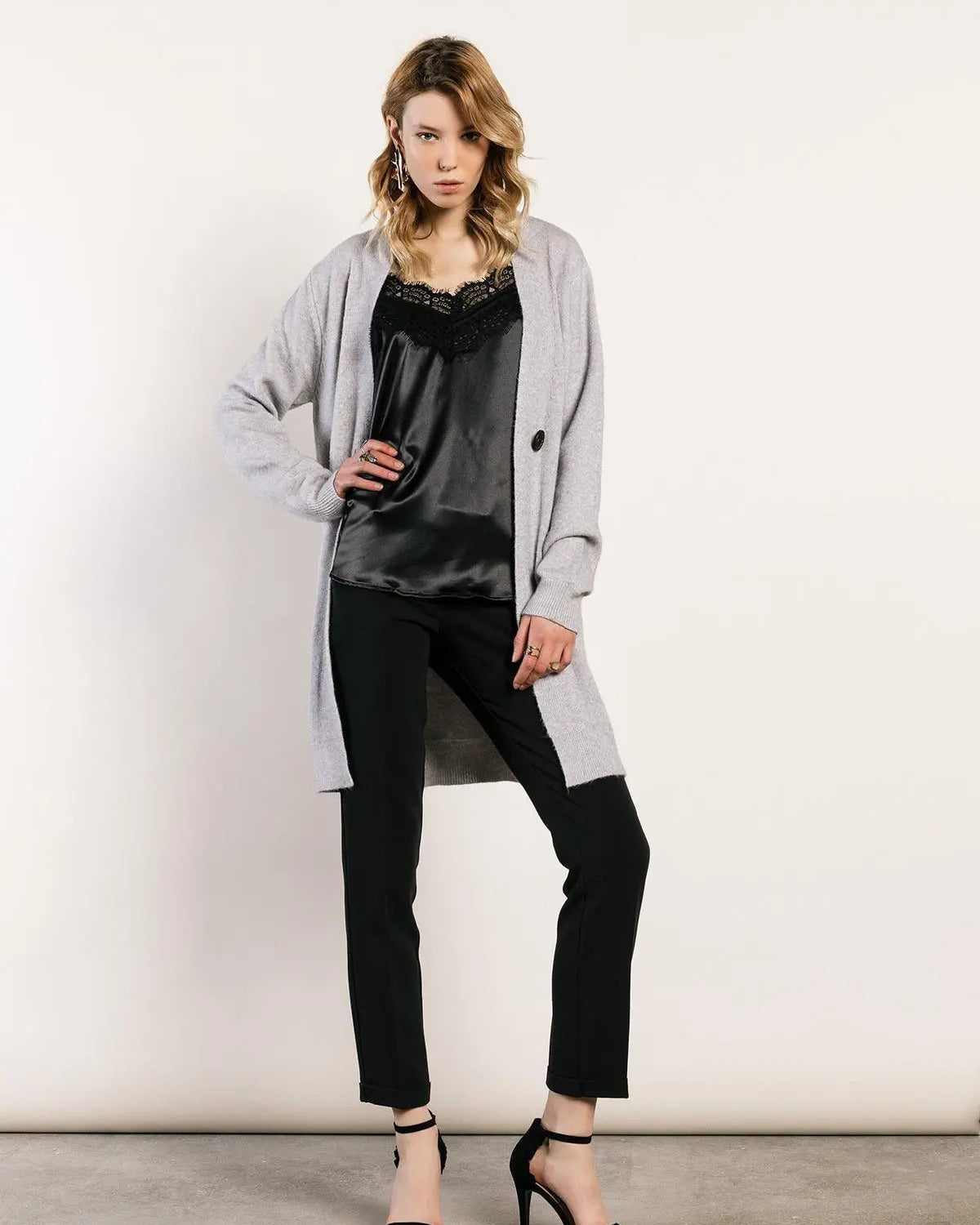 Top con pizzo NERO IRONICA 52